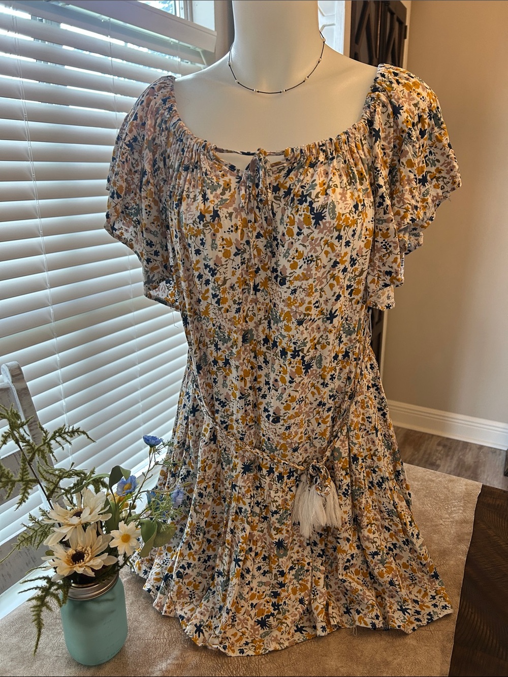 Cynthia Rowley Floral Off-Shoulder Ruffle Dress in Cream, Mustard & Navy❤️